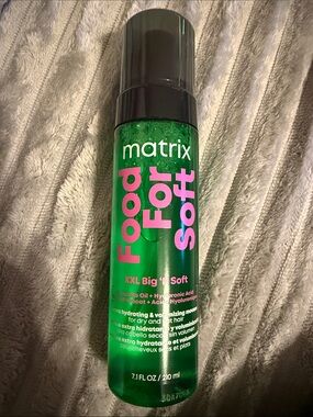 Matix Food For Soft Hydrating Mousse - Green with Pink Logo